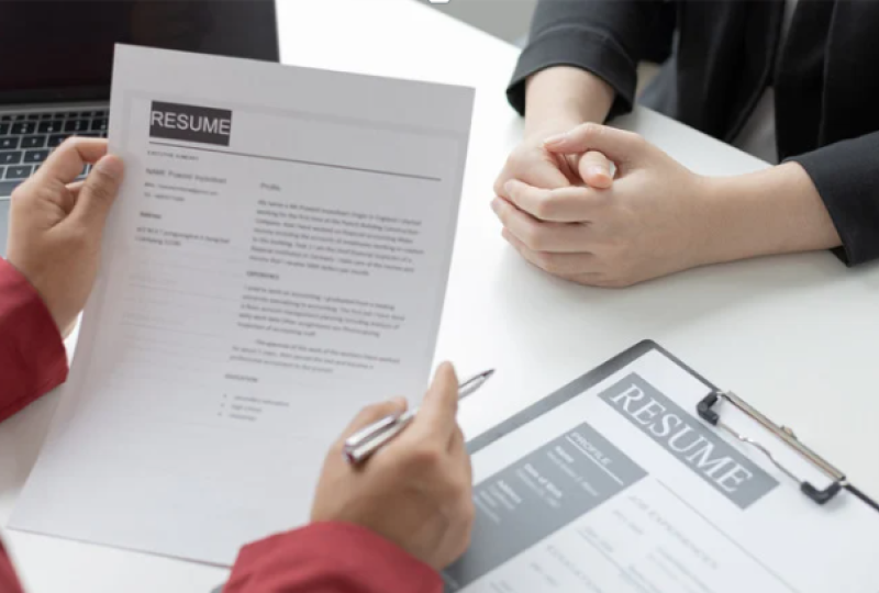 ilustracja artykułu: Jakie sygnały wskazują, że ogłoszenie o pracę jest fałszywe?