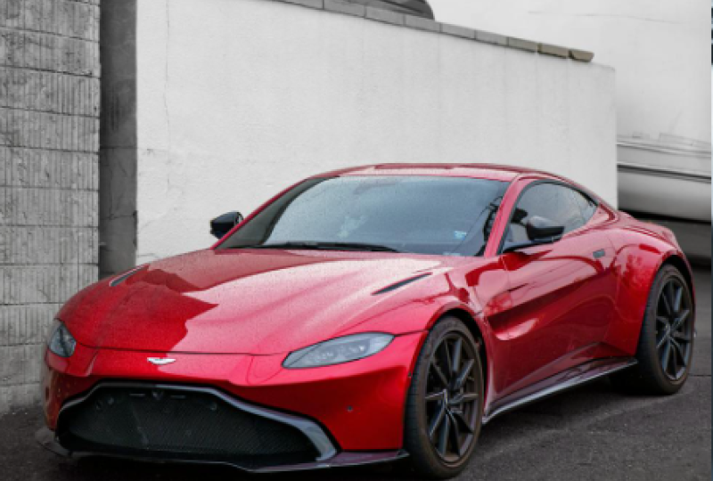 ilustracja artykułu: Historia i rozwój marki Aston Martin – luksus, innowacja i brytyjski design