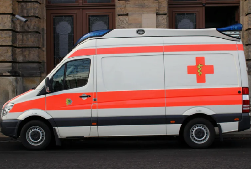 ilustracja artykułu: Jakie wymagania musi mieć samochód-ambulans i jak przerobić vana na ambulans w Polsce?